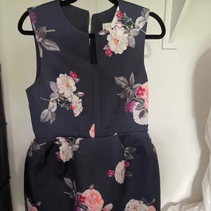 Perfect dress for wedding or special event.